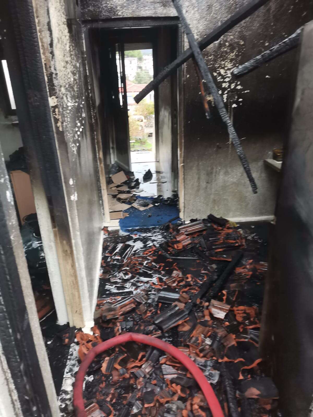 Köyceğiz’de Çatı Yangını, Bir Kişi Son Anda Kurtarıldı 2